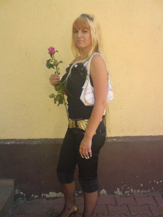 Blondyneczka