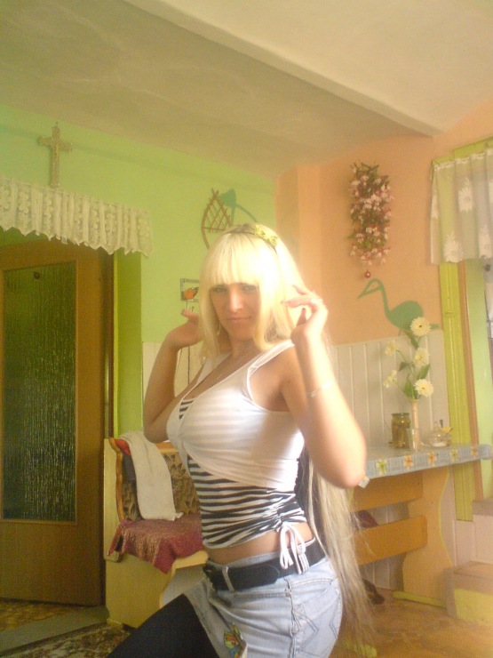 Blondyneczka
