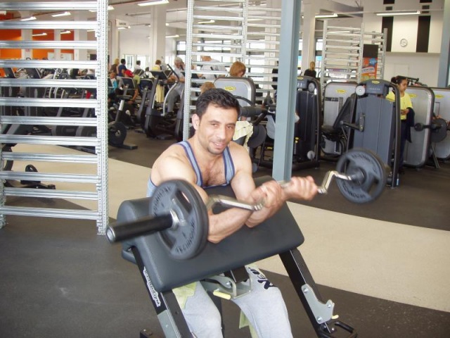 adi32