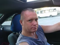 ROBGG37906192