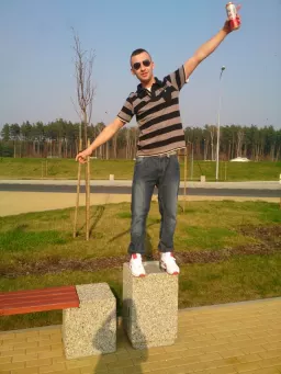 tomek16100