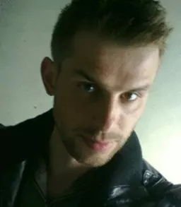 Adam2212
