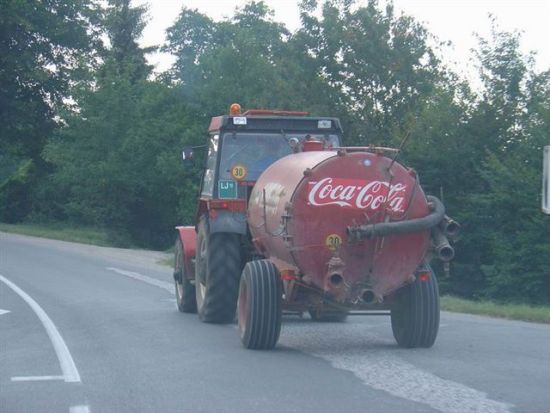 Już wiozą CocaColę... na święta...